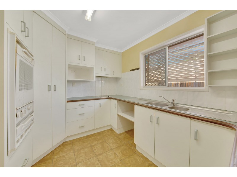 34 Venus Street, Telina QLD 4680