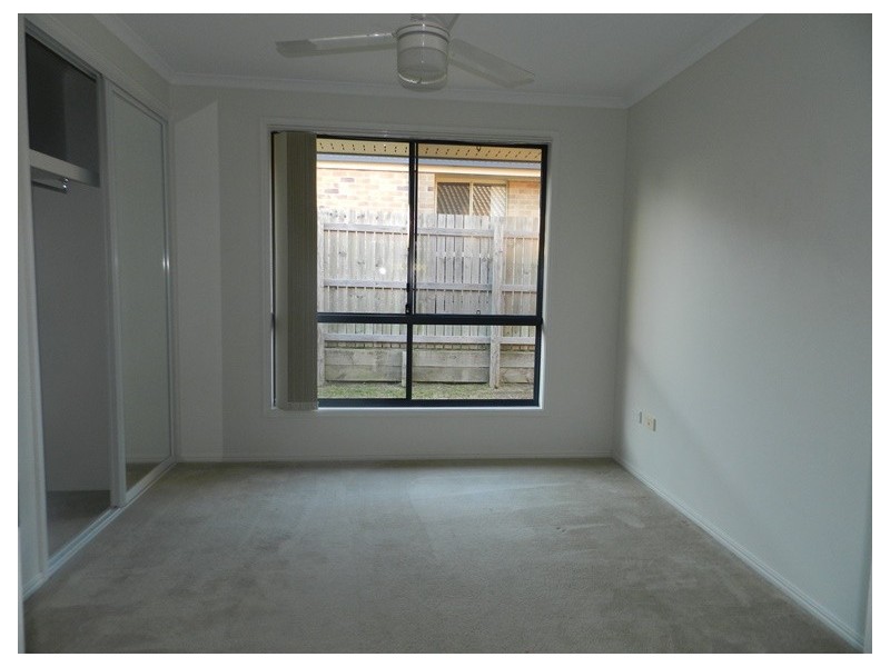 16 Bridgeman Place, Clinton QLD 4680