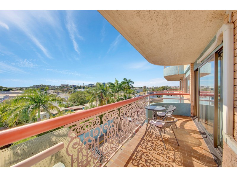 14 7 KENT STREET, West Gladstone QLD 4680