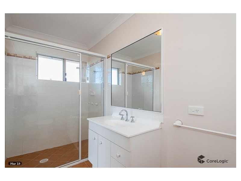 3 SAXONVALE COURT, New Auckland QLD 4680