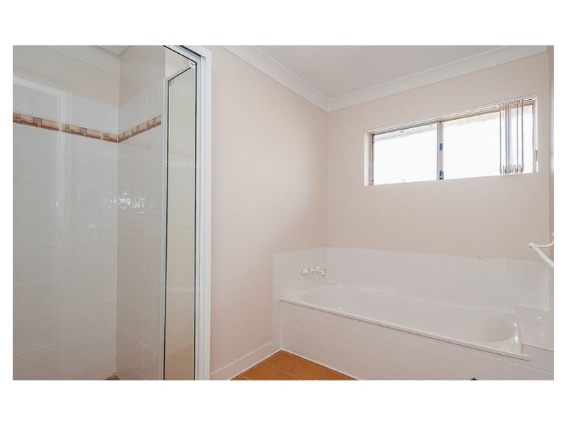 3 SAXONVALE COURT, New Auckland QLD 4680