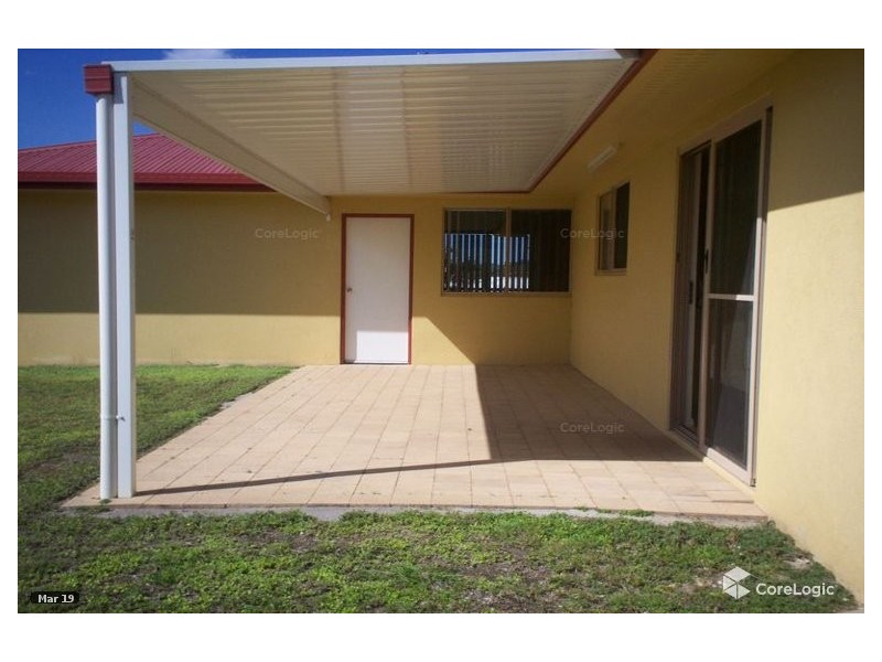 3 SAXONVALE COURT, New Auckland QLD 4680