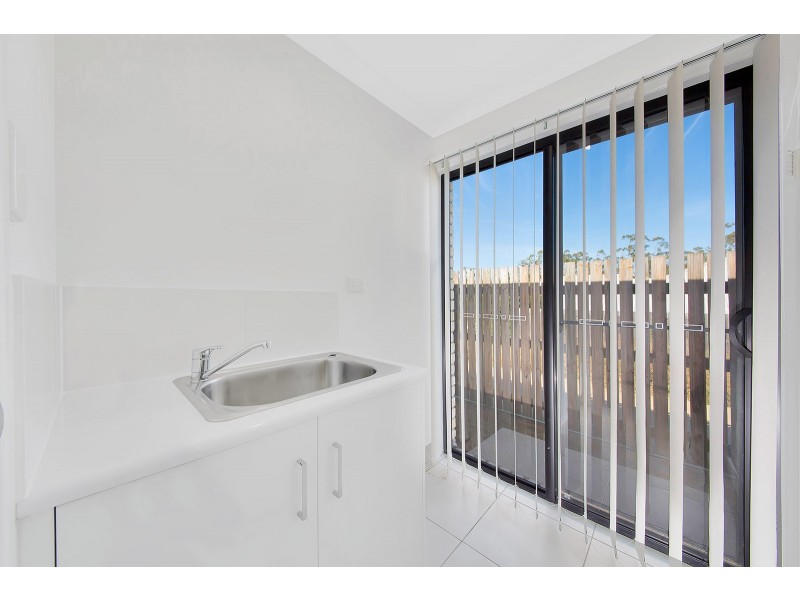 14 Telopea Place, Kirkwood QLD 4680