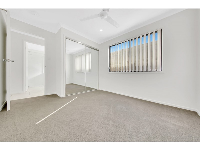 14 Telopea Place, Kirkwood QLD 4680