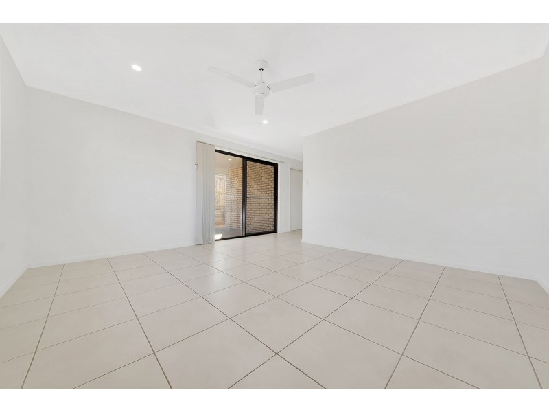 14 Telopea Place, Kirkwood QLD 4680