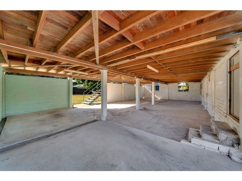 33 PHILIP STREET, South Gladstone QLD 4680