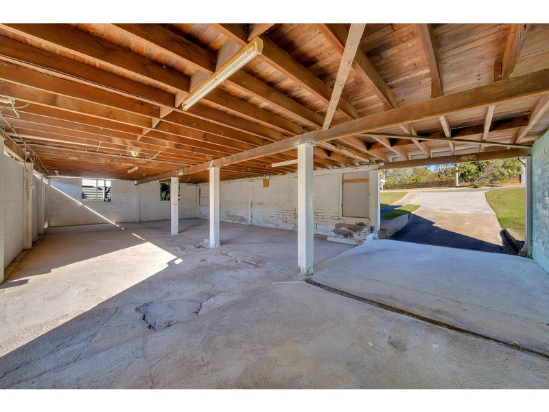 33 PHILIP STREET, South Gladstone QLD 4680