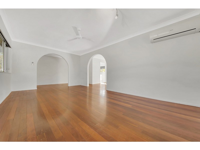 33 PHILIP STREET, South Gladstone QLD 4680