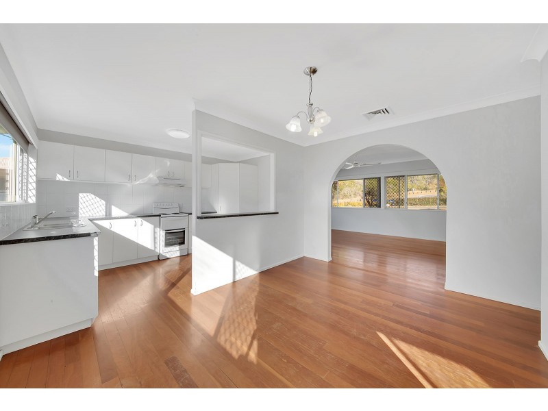 33 PHILIP STREET, South Gladstone QLD 4680