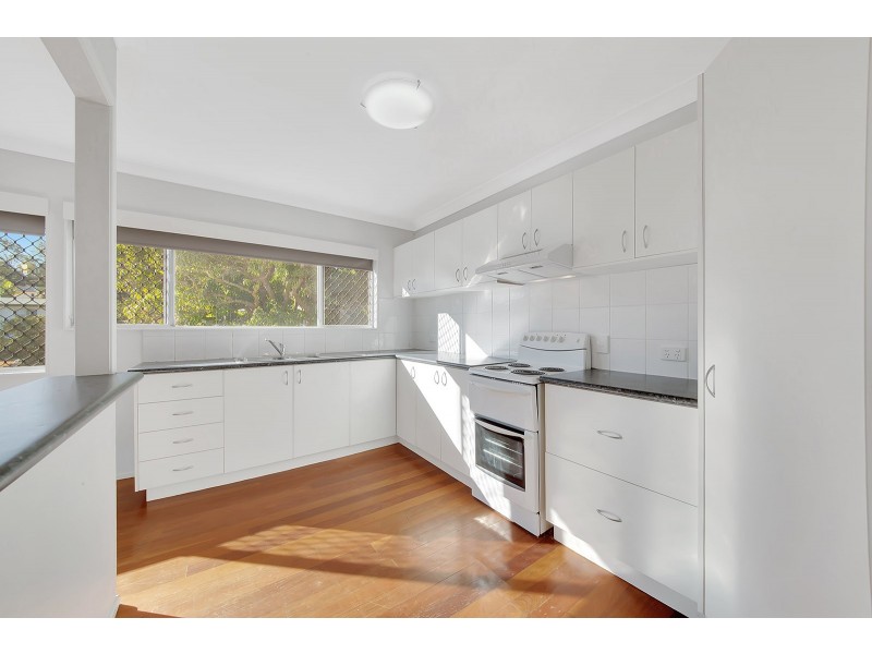 33 PHILIP STREET, South Gladstone QLD 4680