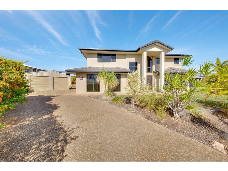 8 LLANA COURT, New Auckland QLD 4680