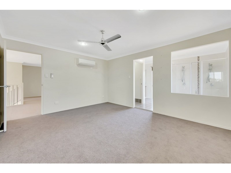 8 LLANA COURT, New Auckland QLD 4680