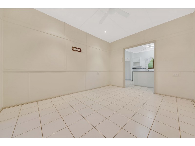 21 Eden Street, South Gladstone QLD 4680
