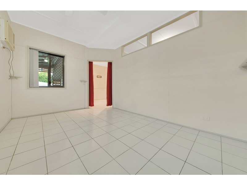 21 Eden Street, South Gladstone QLD 4680