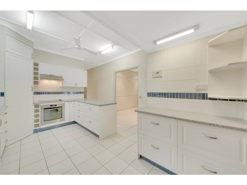 21 Eden Street, South Gladstone QLD 4680