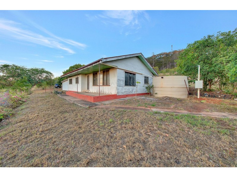 63 Surveyor Place, Beecher QLD 4680