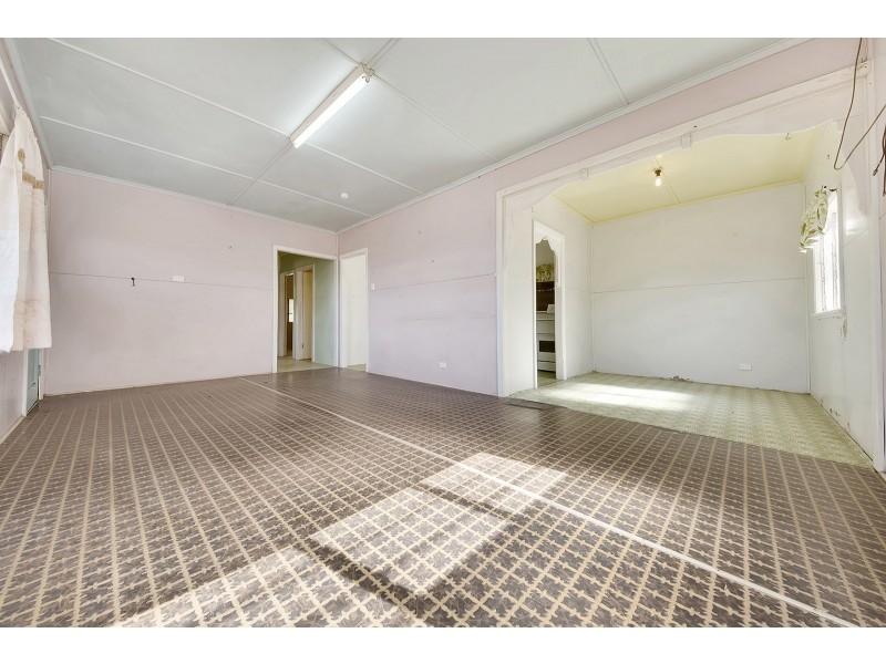 63 Surveyor Place, Beecher QLD 4680