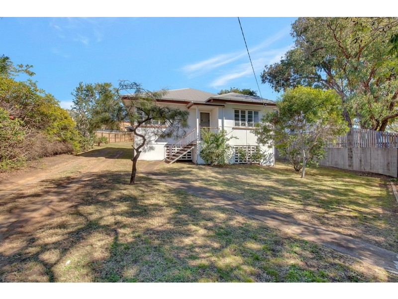 19 Side Street, West Gladstone QLD 4680