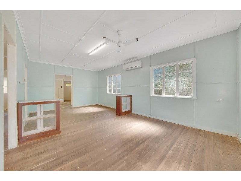 19 Side Street, West Gladstone QLD 4680