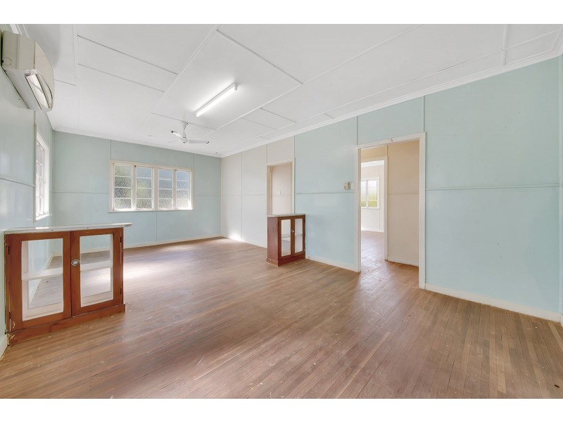 19 Side Street, West Gladstone QLD 4680