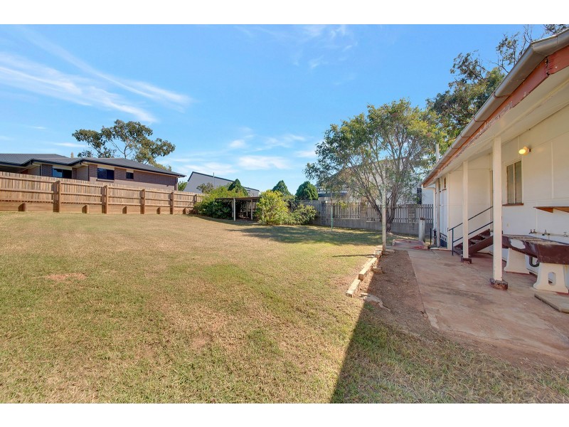 19 Side Street, West Gladstone QLD 4680