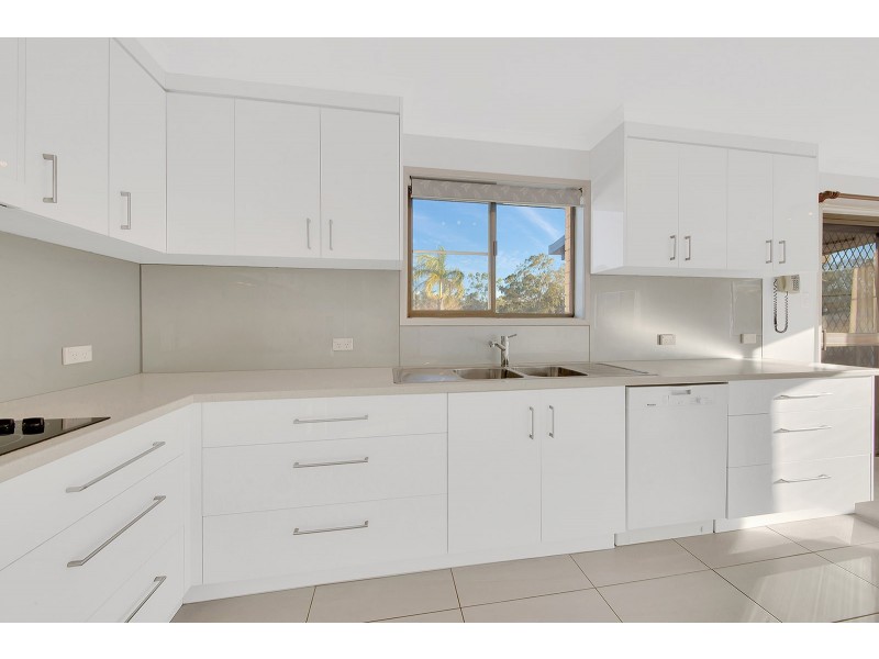 5 Harrier Avenue, New Auckland QLD 4680