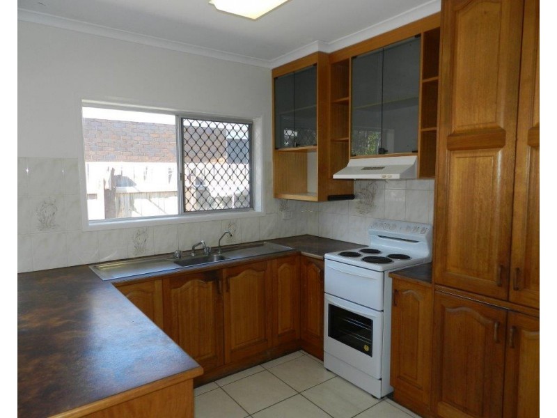 4 WARD CLOSE, South Gladstone QLD 4680