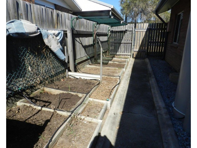 4 WARD CLOSE, South Gladstone QLD 4680