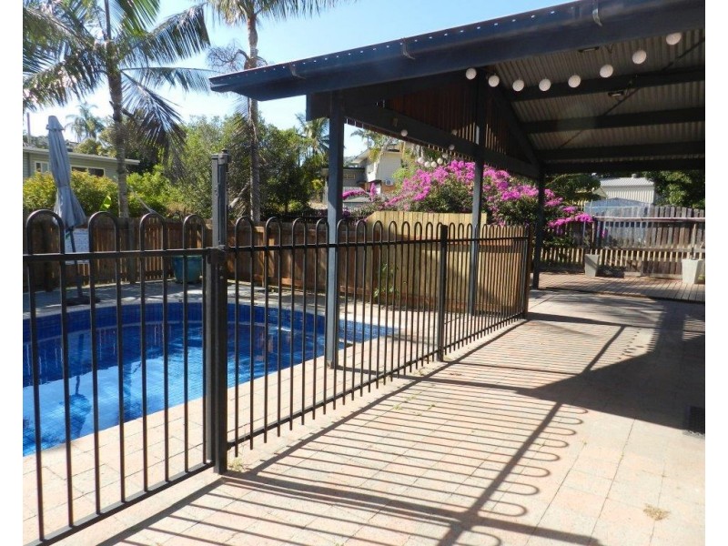 4 WARD CLOSE, South Gladstone QLD 4680