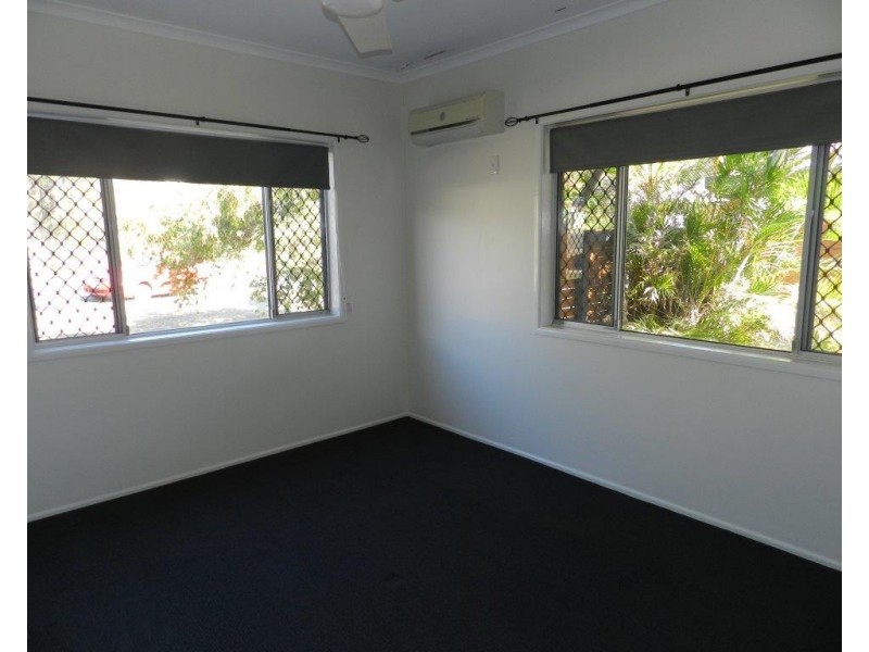 4 WARD CLOSE, South Gladstone QLD 4680