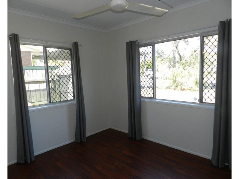 4 WARD CLOSE, South Gladstone QLD 4680