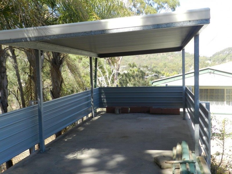 13 WARREN STREET, West Gladstone QLD 4680