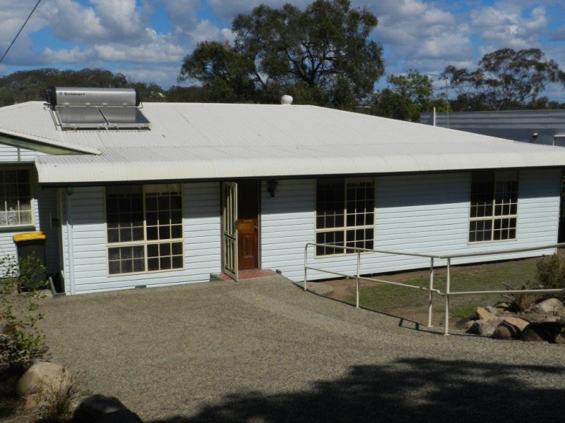 13 WARREN STREET, West Gladstone QLD 4680