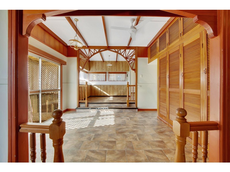 8 Glenlyon Street, Gladstone QLD 4680