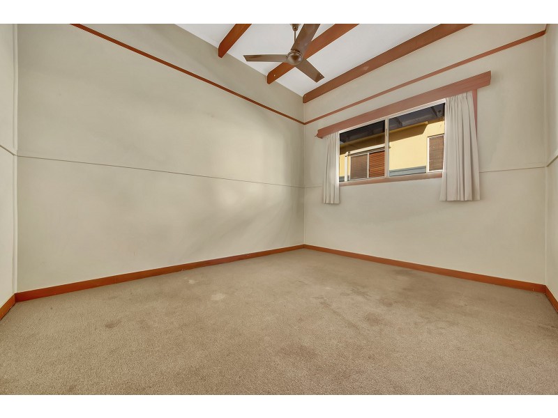 8 Glenlyon Street, Gladstone QLD 4680