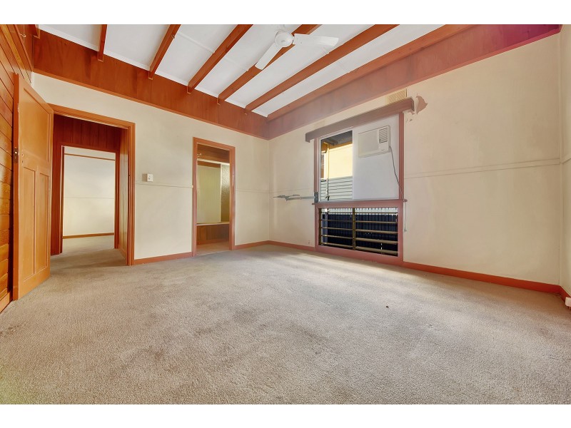 8 Glenlyon Street, Gladstone QLD 4680