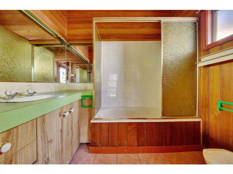 8 Glenlyon Street, Gladstone QLD 4680