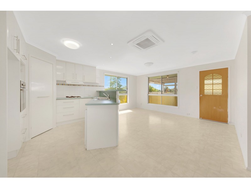 19 YUKANA STREET, Boyne Island QLD 4680