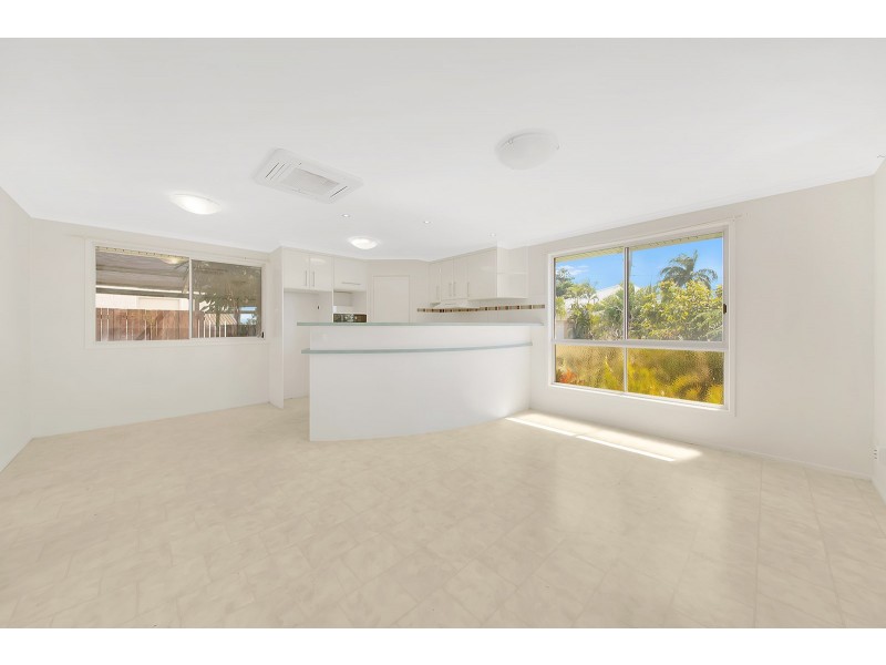 19 YUKANA STREET, Boyne Island QLD 4680