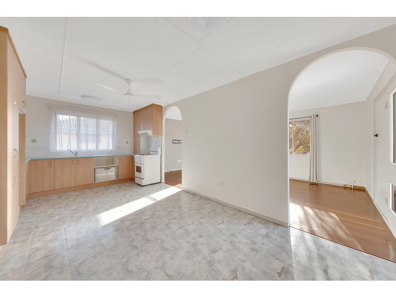 129 Barney Street, Barney Point QLD 4680