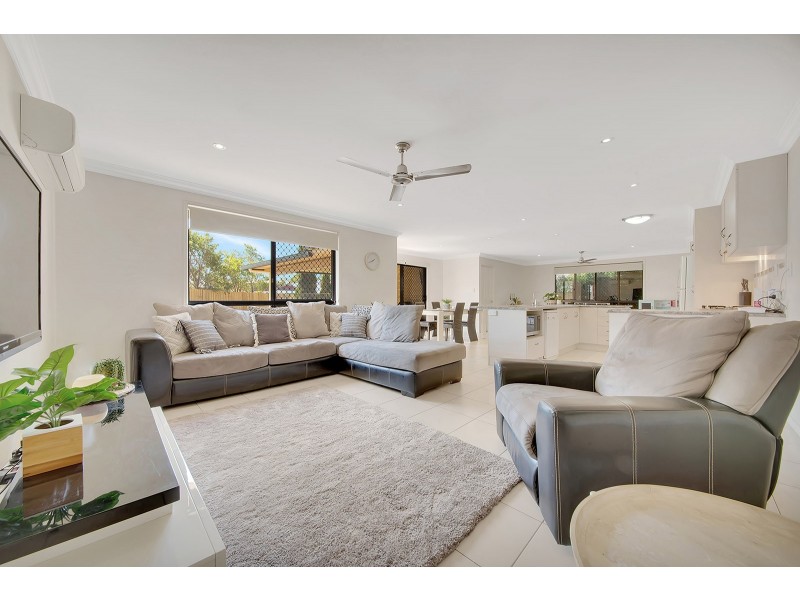 8 Jordana Court, New Auckland QLD 4680