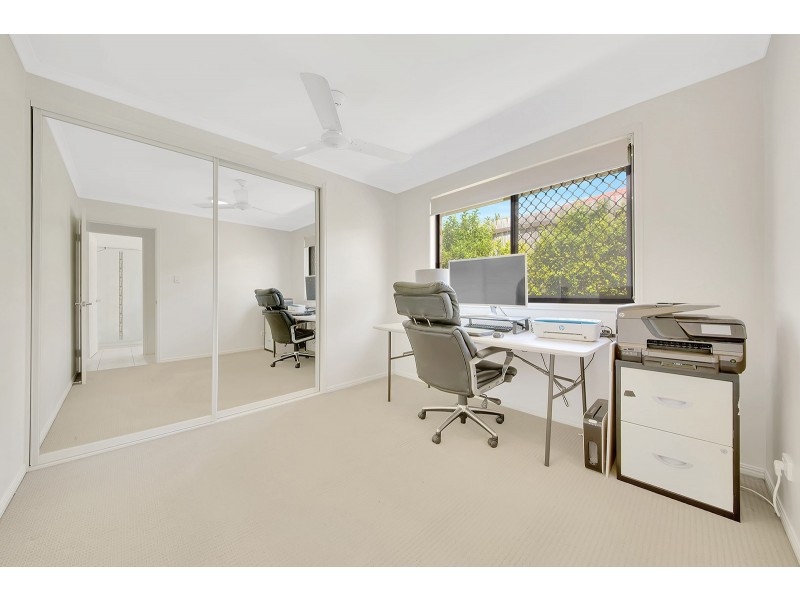 8 Jordana Court, New Auckland QLD 4680