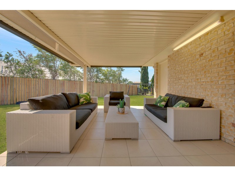 8 Jordana Court, New Auckland QLD 4680