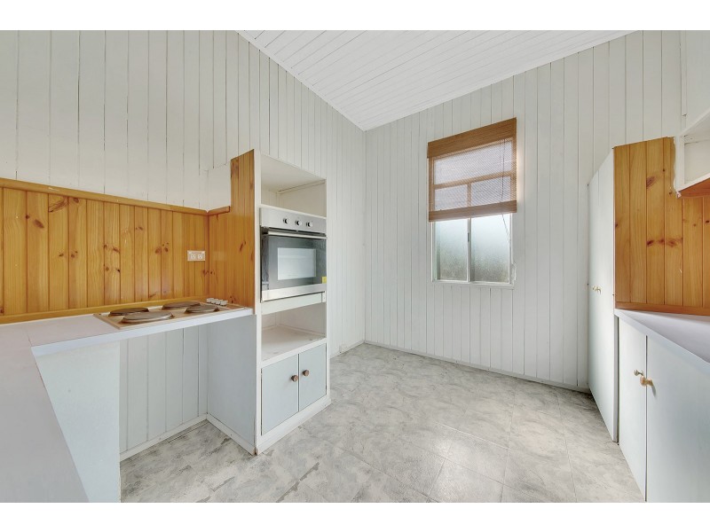 2 View Street, West Gladstone QLD 4680