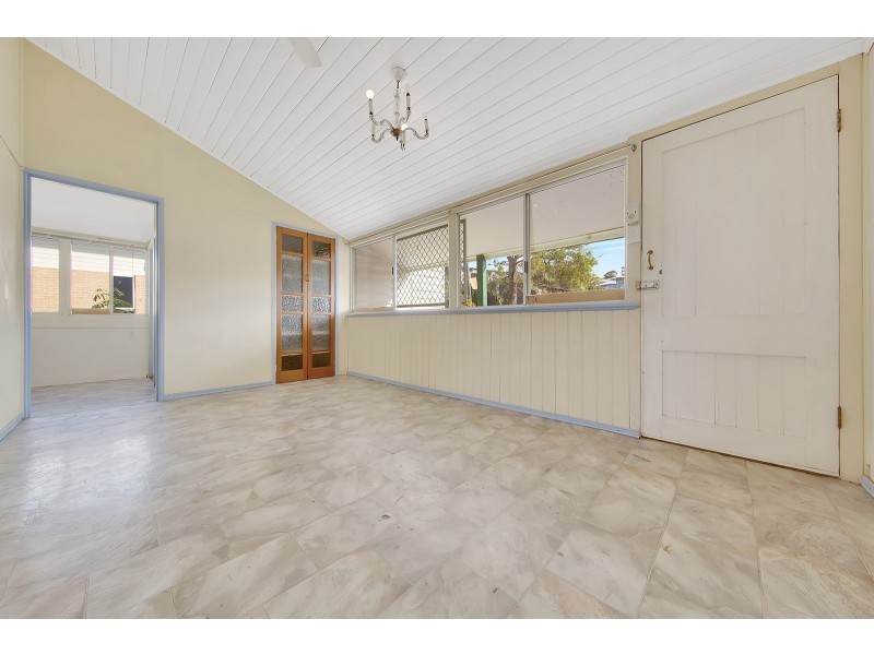 2 View Street, West Gladstone QLD 4680