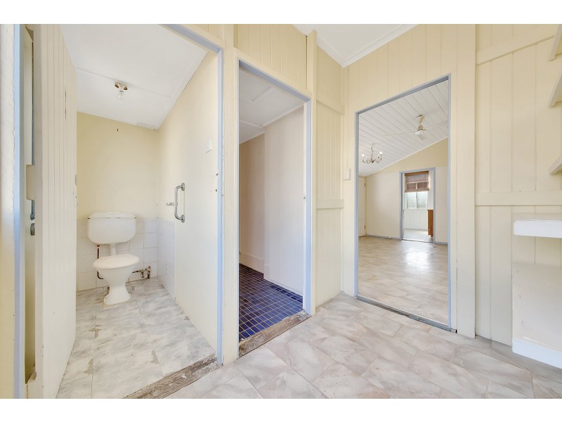 2 View Street, West Gladstone QLD 4680