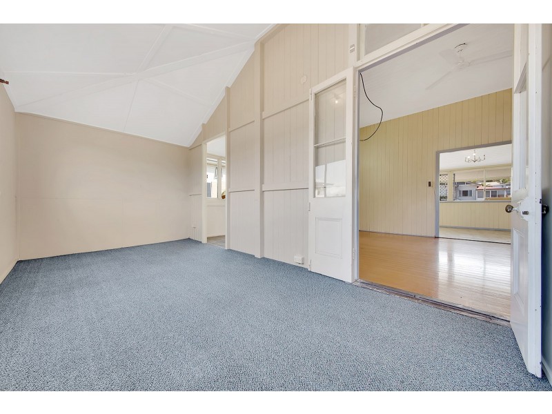 2 View Street, West Gladstone QLD 4680