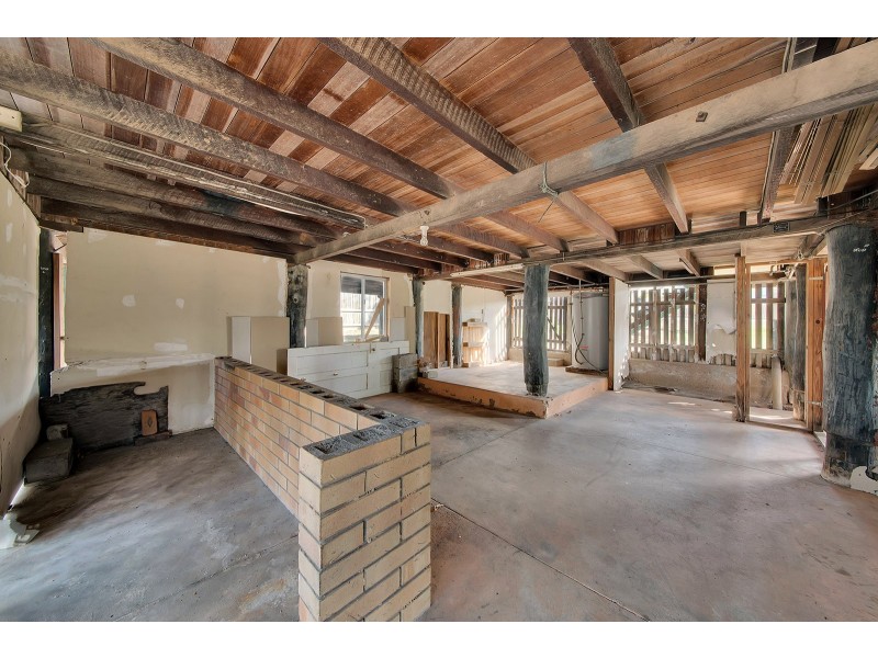 2 View Street, West Gladstone QLD 4680