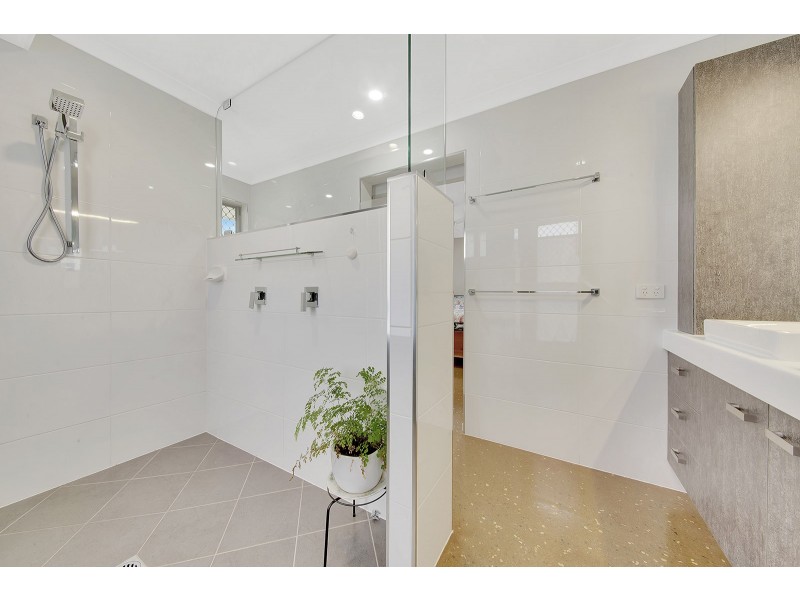 12 Wooderson Road, Calliope QLD 4680