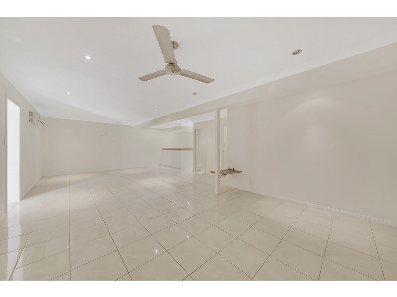 32 Venus Street, Telina QLD 4680